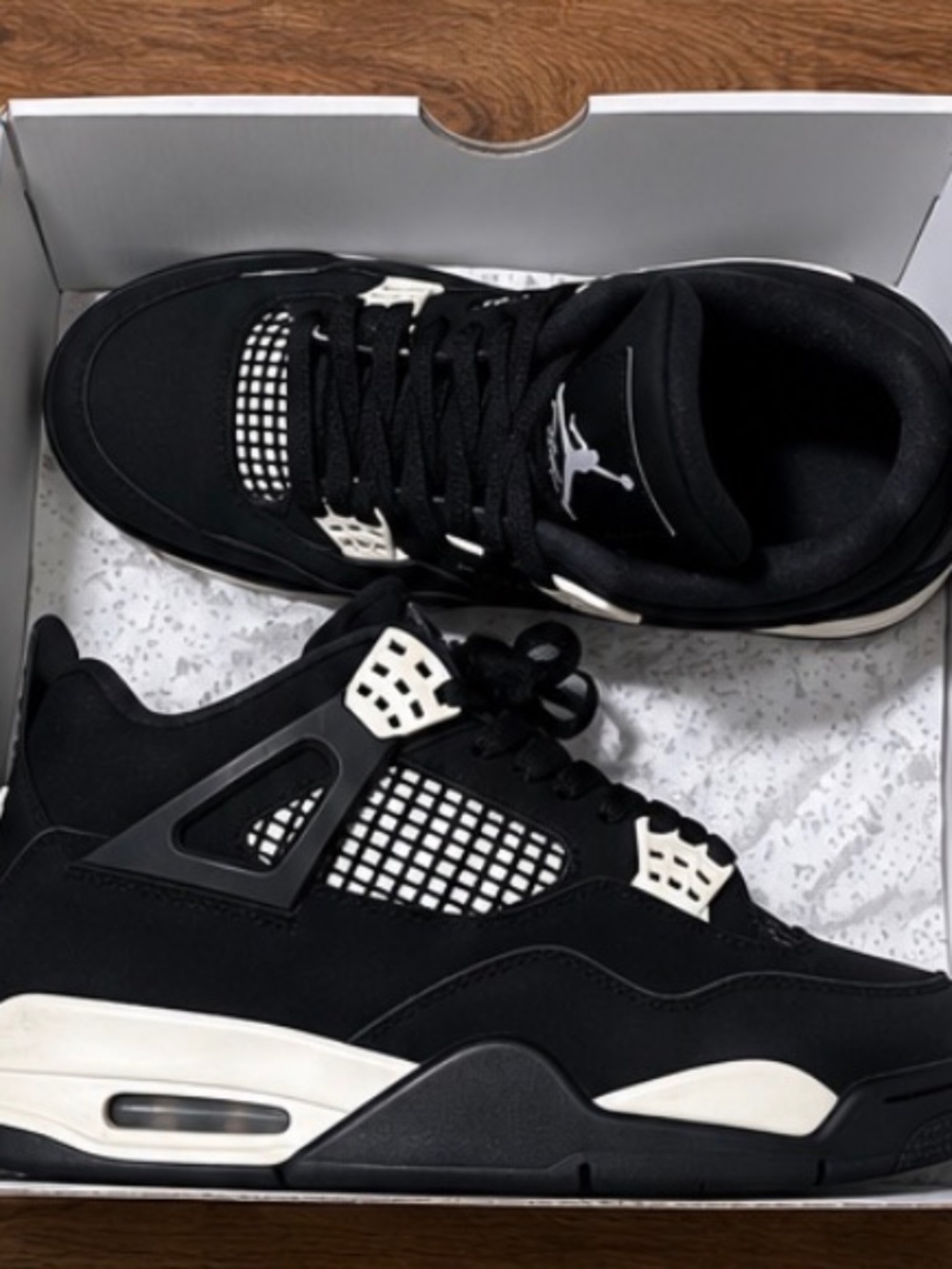 Jordan 4 White Thunder Size 9